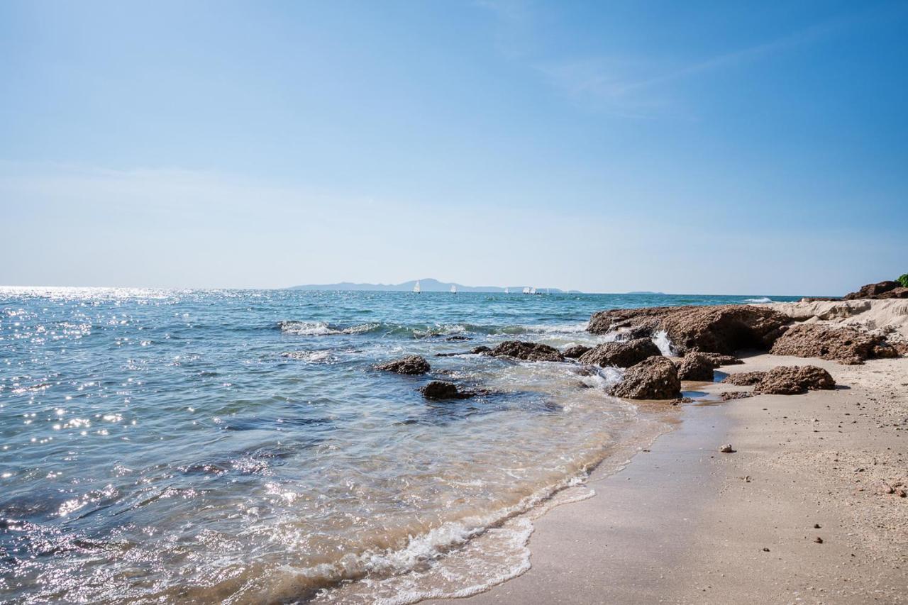 Majestic Residence Pool Villa 4 Bedrooms Private Beach Pattaya Exterior foto
